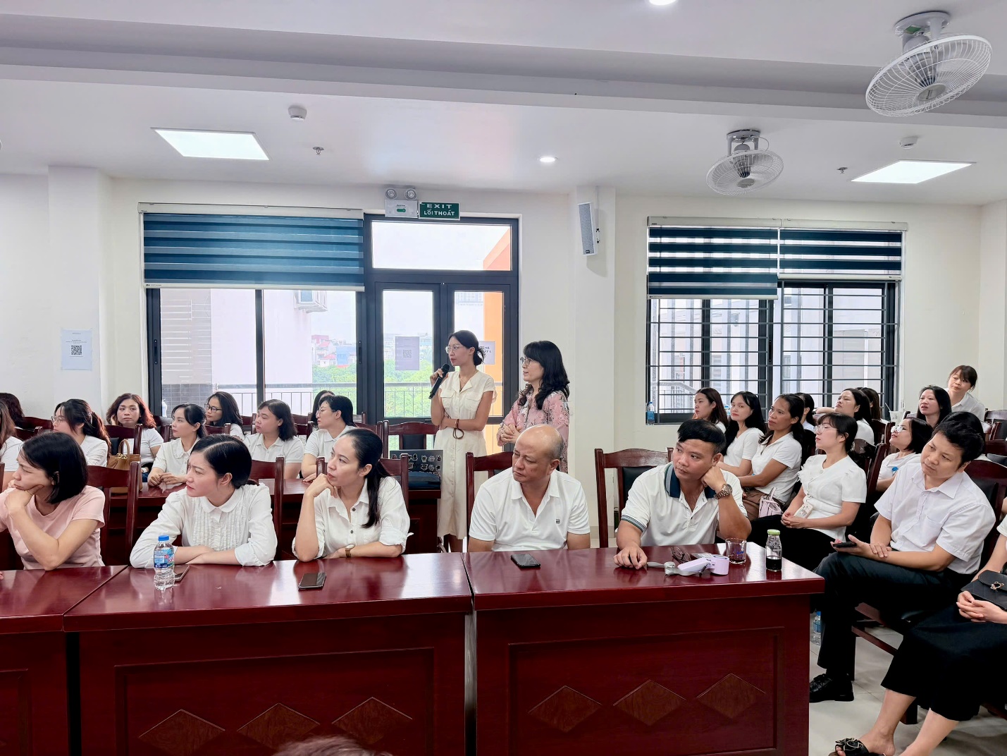 C:\Users\hp\Downloads\NGÔI NHÀ CHUNG NGỌC HÀ ❤ [27-08-2026 16_10]\2aoboqunr1x1sarts38v3u6fp0opeajwodm2qdms19.jpg