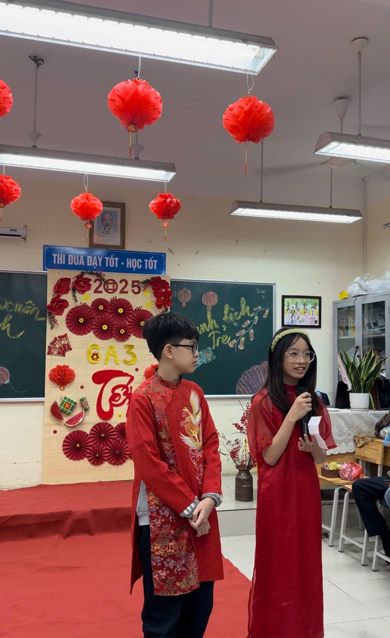 C:\Users\BichNgoc\Downloads\0f0e1347fd9b41c5188a (1).jpg