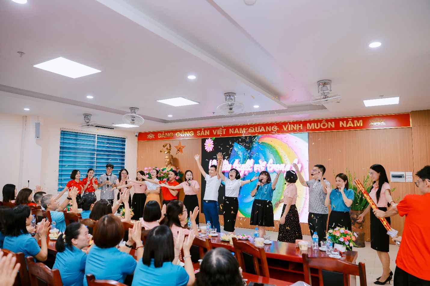 D:\Tải về\KADE4058.JPG
